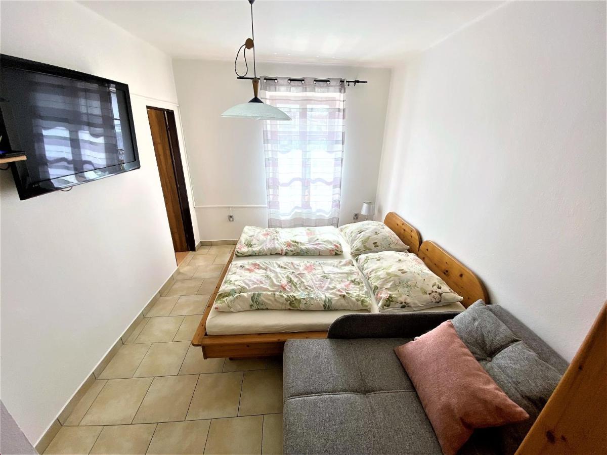 Apartman Prachatice Apartment *